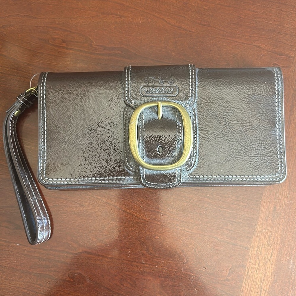 Coach clutch/wristlet
